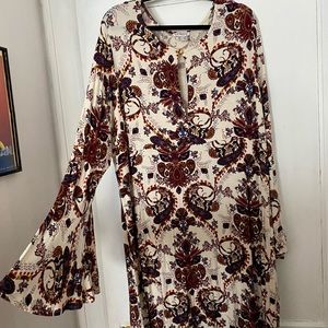 Bell sleeve dress